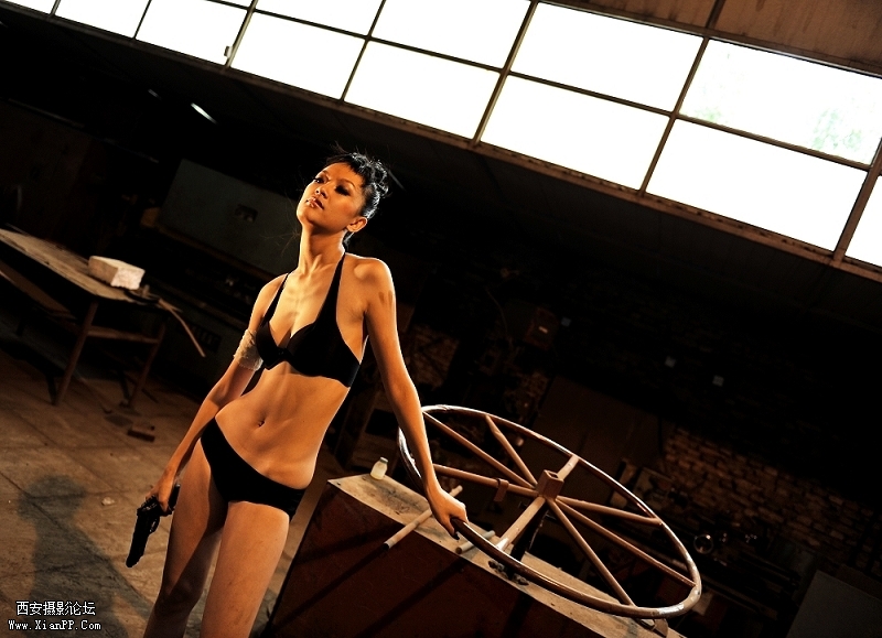 光圈: F/2.8 快门:1/125 焦距:26 毫米 感光度:250