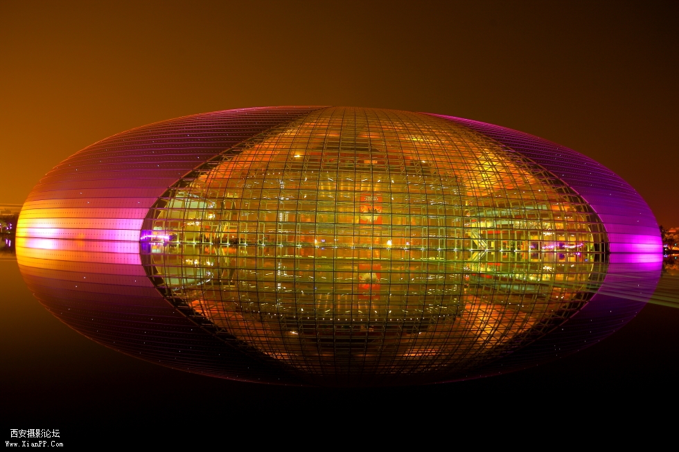 光圈: F/3.5 快门:2 焦距:22 毫米 感光度:100