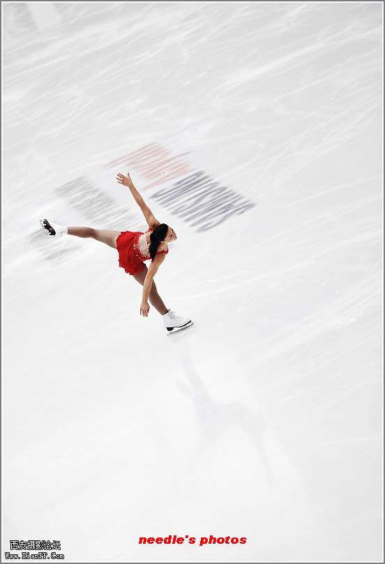 光圈: F/3.2 快门:1/640 焦距:200 毫米 感光度:2000