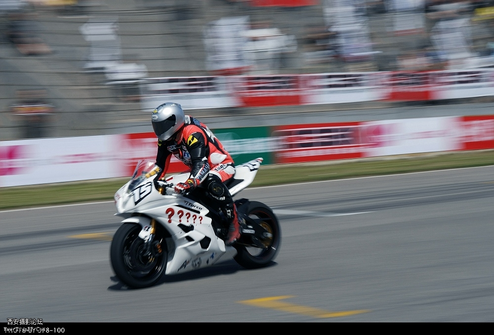 光圈: F/13.0 快门:1/125 焦距:55 毫米 感光度:100