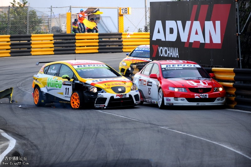 光圈: F/4.5 快门:1/1000 焦距:200 毫米