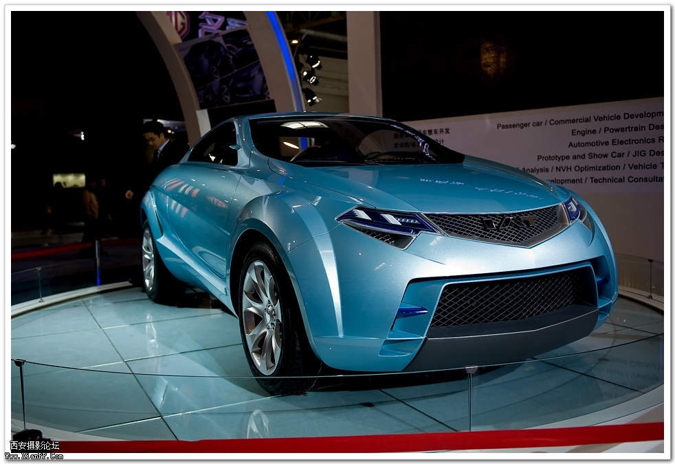  光圈: F/2.8 快门:1/160 焦距:31 毫米 感光度:200