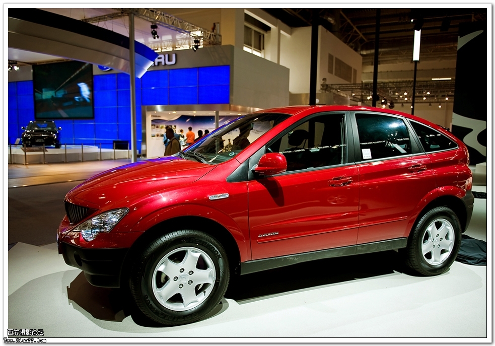 光圈: F/2.8 快门:1/125 焦距:28 毫米 感光度:200