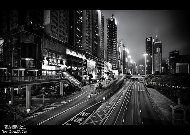 photo by Jens Fersterra