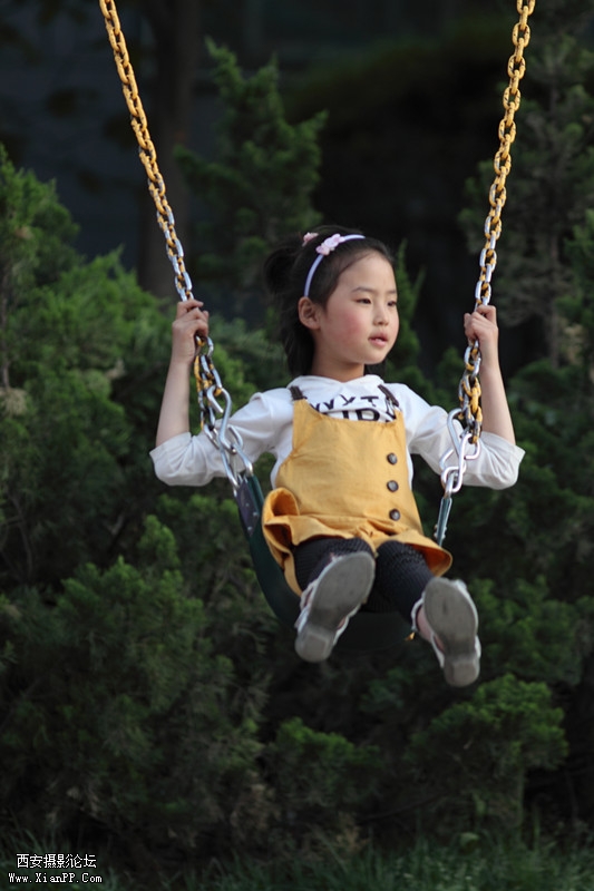 20110424小区的孩子百态0679_副本.jpg
