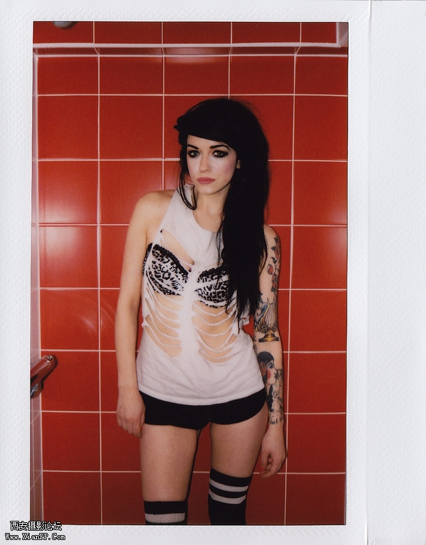 p_large_LeoE_676c0005afc55c44.jpg