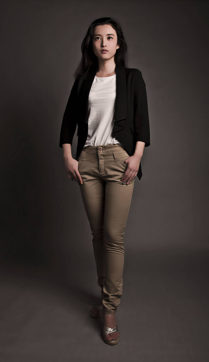 nEO_IMG_sunyiting zuhe3.jpg