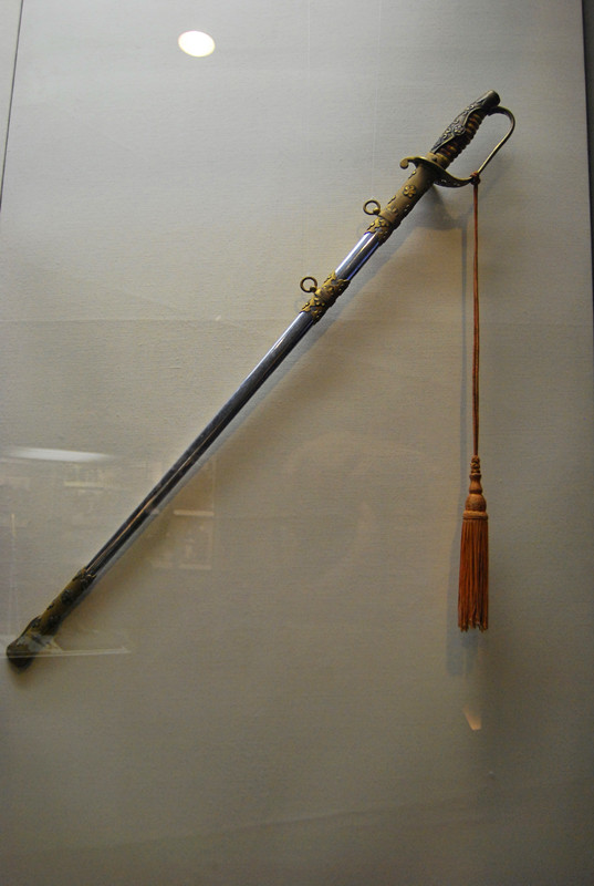 张学良将军佩剑