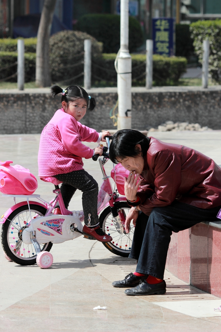 nEO_IMG_600D-135L金裕小区花，小孩40.jpg