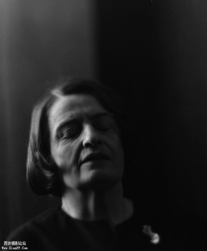 Ayn-Rand-New-York-NY-1964.jpg