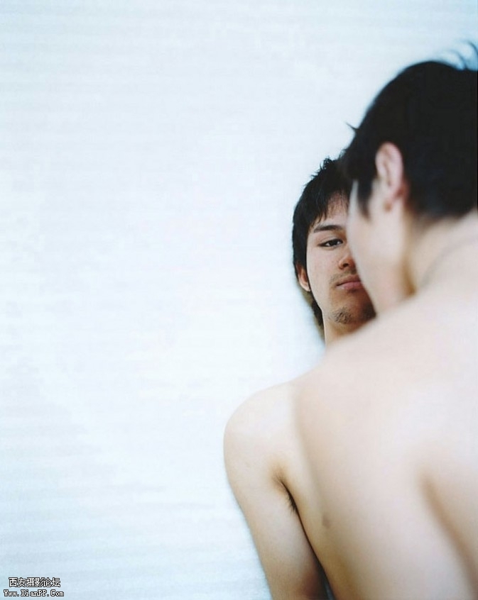 boyalone2-6-full-673x846.jpg