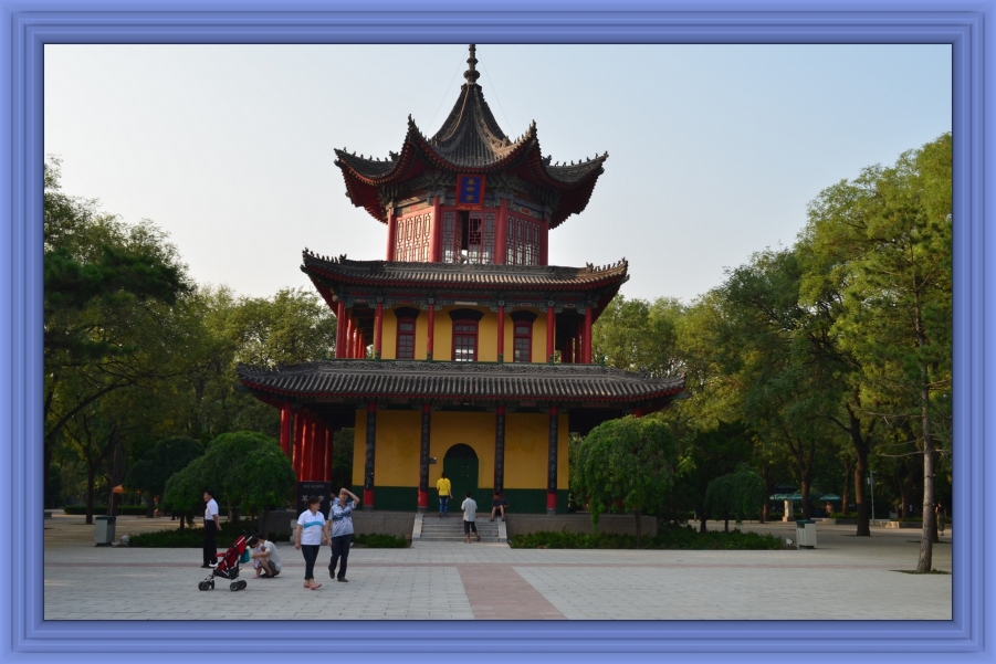 革命公园.jpg