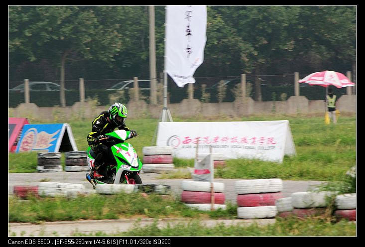 nEO_IMG_赛车0106.jpg
