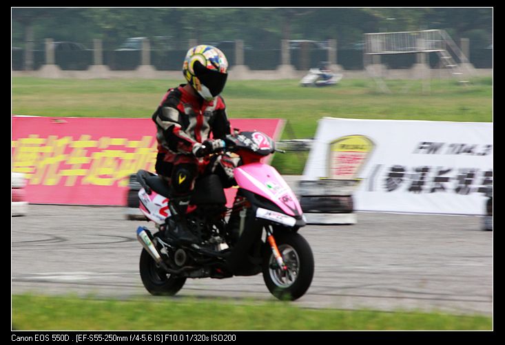 nEO_IMG_赛车0107.jpg