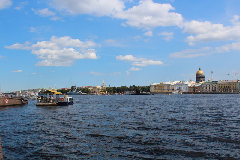 繁华的涅瓦河