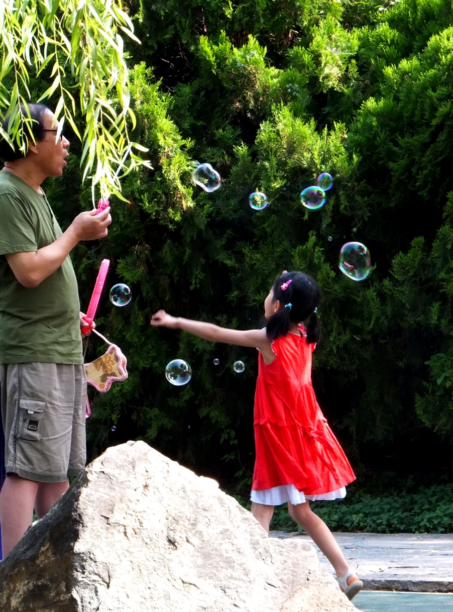 女孩与泡泡3.jpg