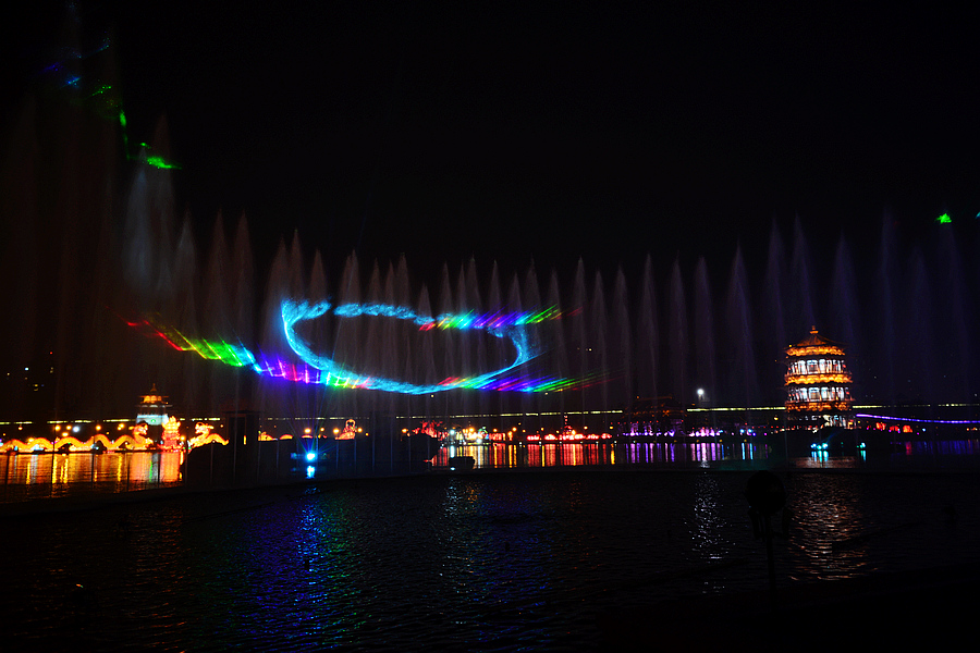 d600拍摄的2013大唐芙蓉园灯会 105.JPG