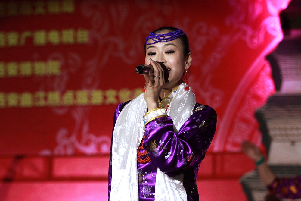 藏族歌手04.jpg