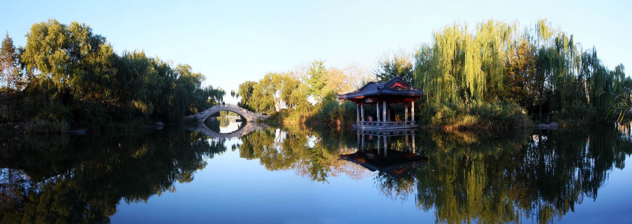 大明湖全景图22.jpg