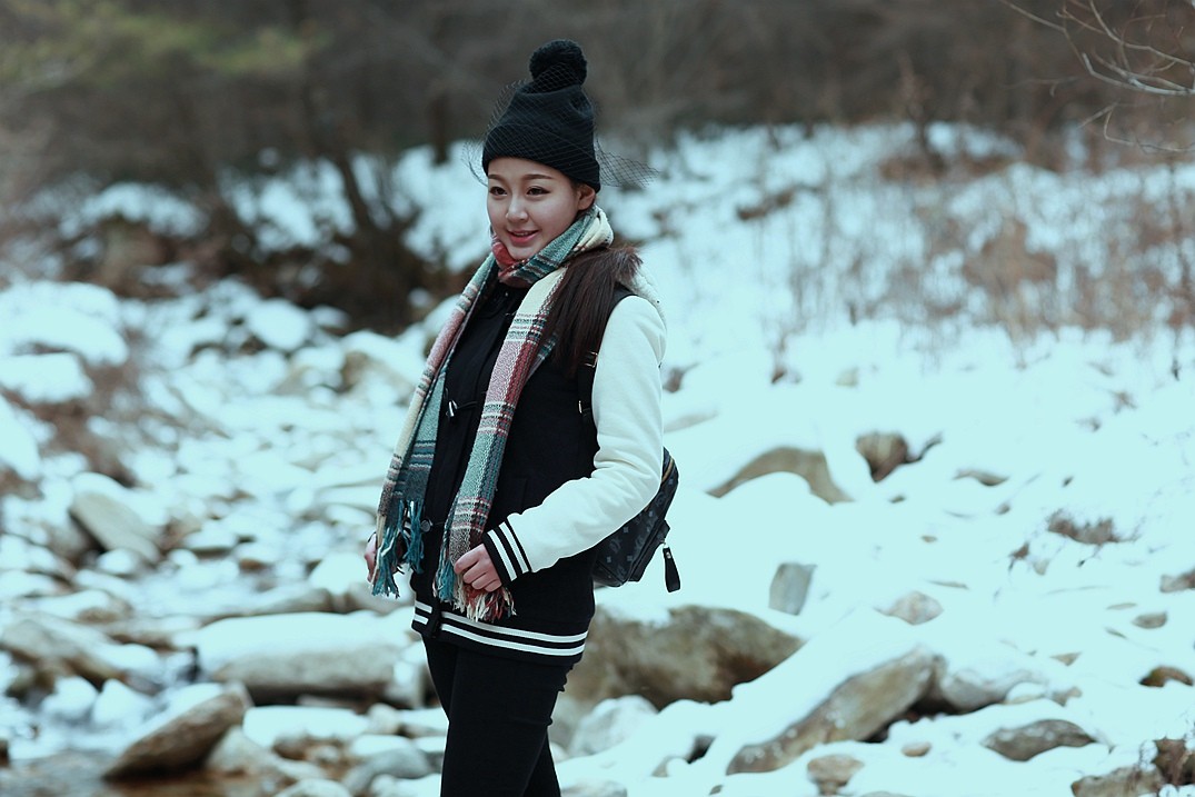 2014.12.14秦岭丰裕口鸡窝子雪地人像 103_副本.jpg