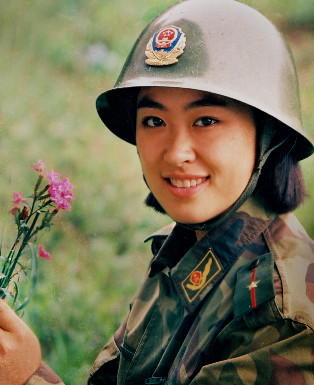 军营小花.jpg