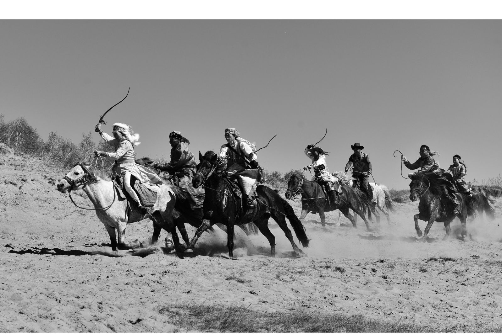 《出征》  马丕秀摄.jpg