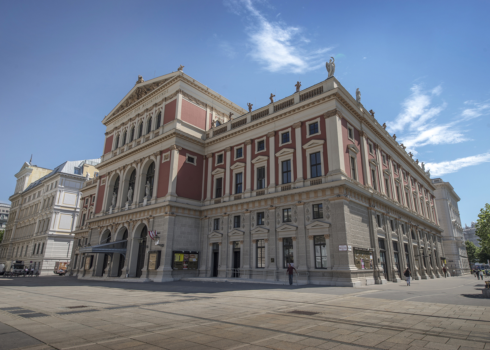 6597350920170914131421027.jpg