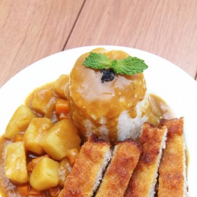 黄金咖喱猪扒饭