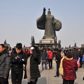 汉城湖封禅广场赶庙会