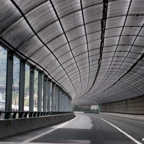 麦积山路上的风景