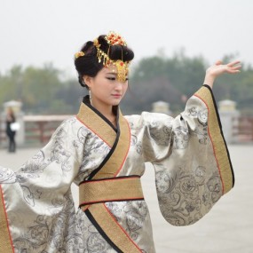 汉城湖.靓模古装富贵华丽