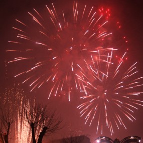焰火贺年
