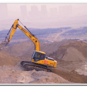 劳动者之歌  —— 挖掘机手