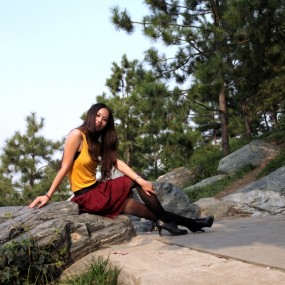 贾佳与糊涂的小茜茜的照片