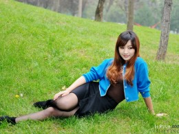 深秋的可爱美眉