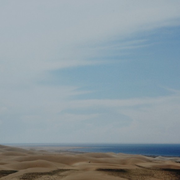 青海湖的路 云 沙