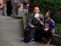 《爷爷你尝尝》