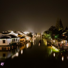 江南水乡夜色美丽