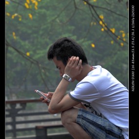 坐在路边学抓拍