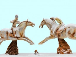 一组雪后街头雕塑