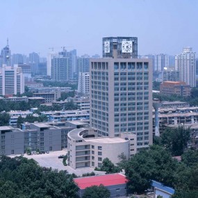 建筑科技大学——秦小平