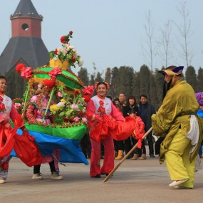 欢天喜地过新年