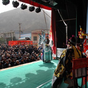 太平口古集会看秦腔大戏《出汤邑》