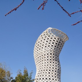 浐灞湿地公园观鸟塔有创意