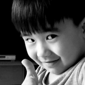 小淘气（手机拍摄）