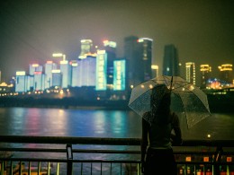 在重庆突如其来的一场大雨