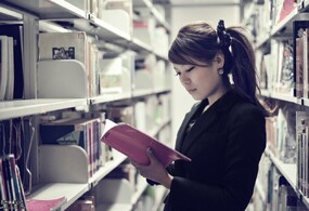 那天有风、但那却是个慵懒的下午、太阳很舒服-雪雪