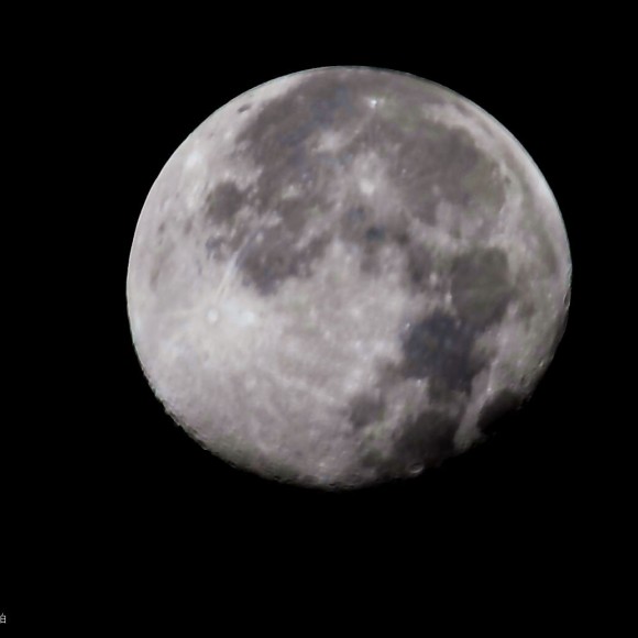 月亮循环周期变化图----今年八月十五月最园!