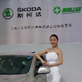 2012.10.01西安摄影论坛组织车展摄影2，河山拍照