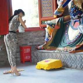 虔诚（走进广仁寺）